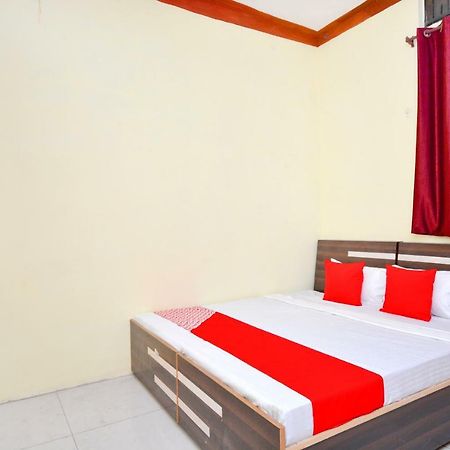 Oyo 40306 White House Hotel Jalandhar Habitación foto